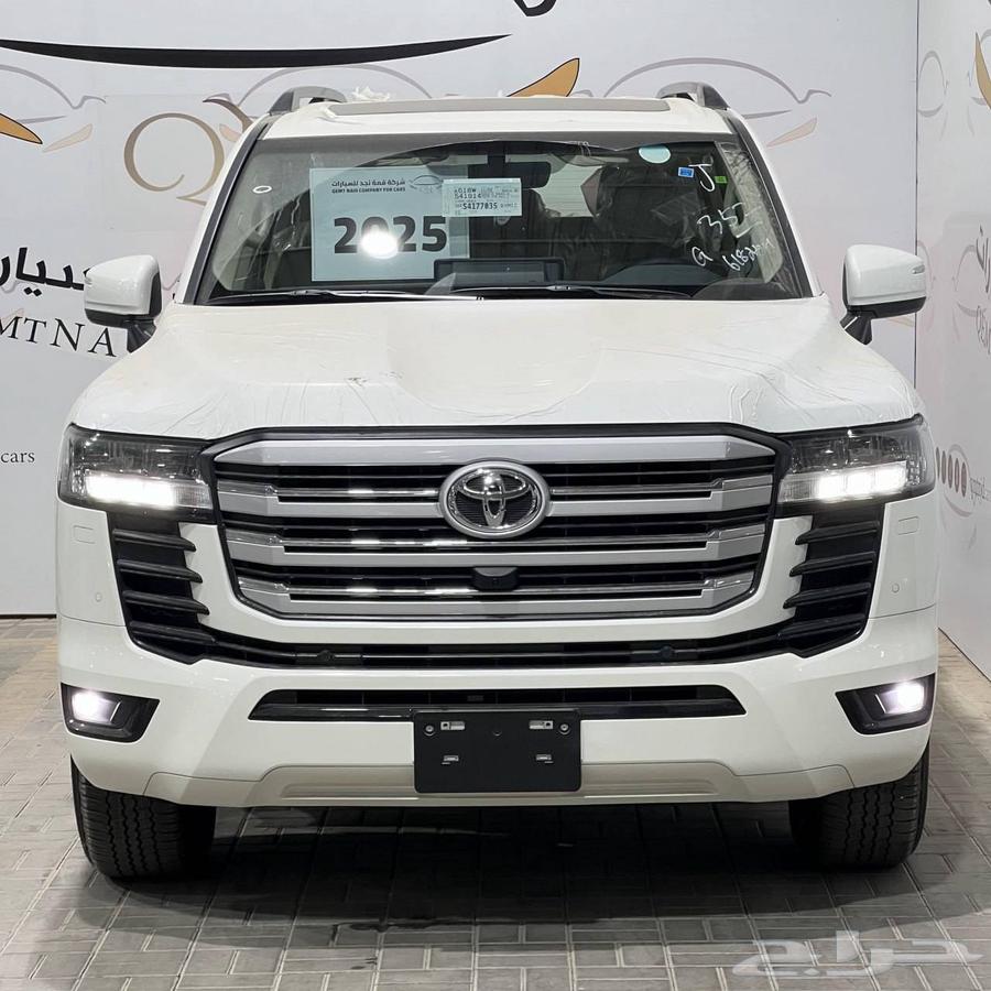تويوتا لاندكروزر GXR L2 بنزين موديل 2025 كاش او اقساط64387981849474110
