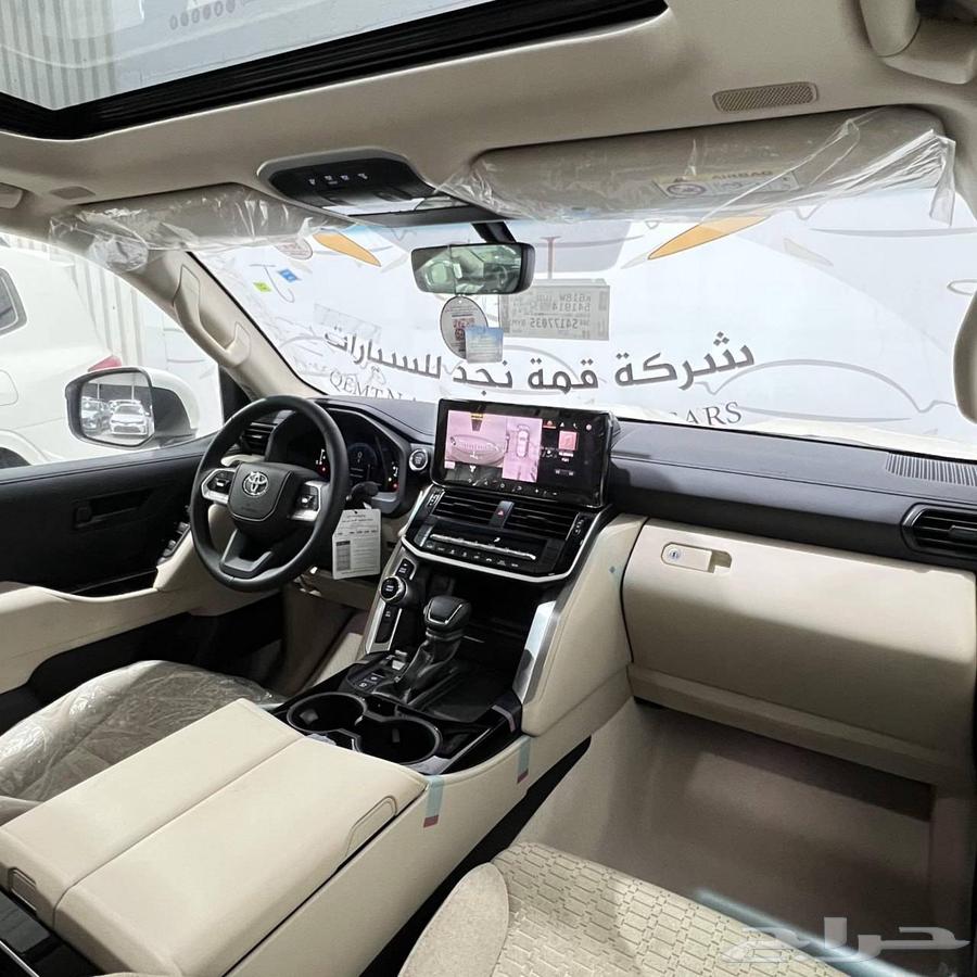 تويوتا لاندكروزر GXR L2 بنزين موديل 2025 كاش او اقساط64387981849474112