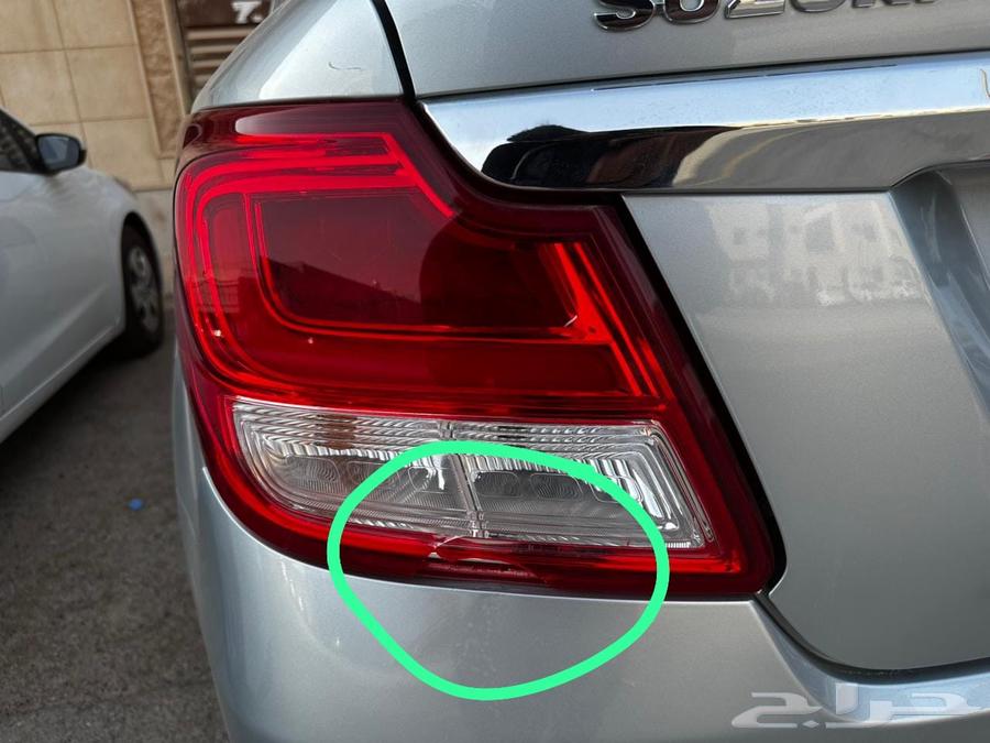 suzuki dzire 2024 سطاب يسار اصلي في كسر بسيط كما هو موضح64394909872385111