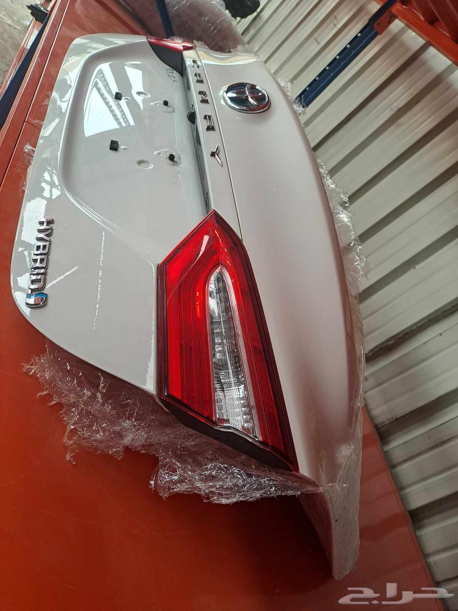 شنطه كامري ابيض عادي وكالة موديل 2018 202464386863633794111