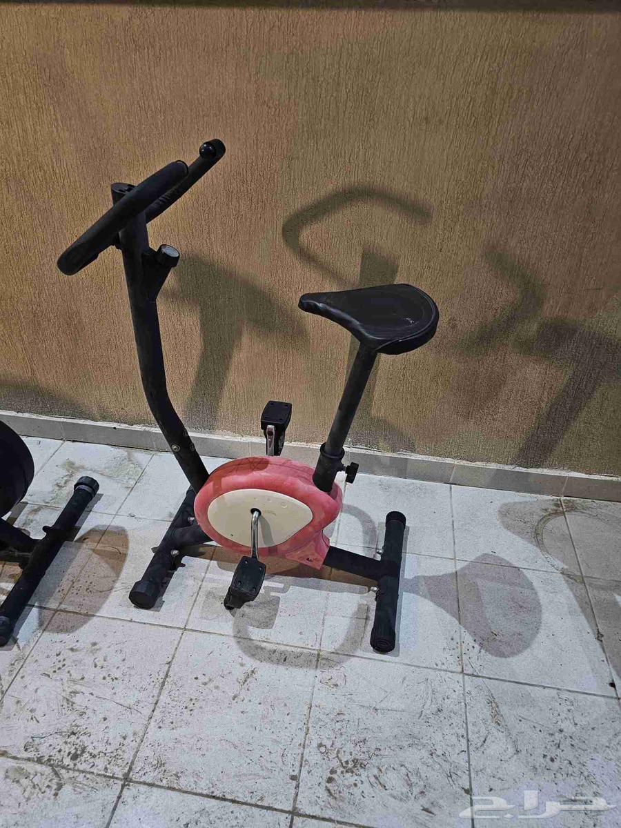 اجهزة رياضية وكراسي حديد واغراض64194688837762112