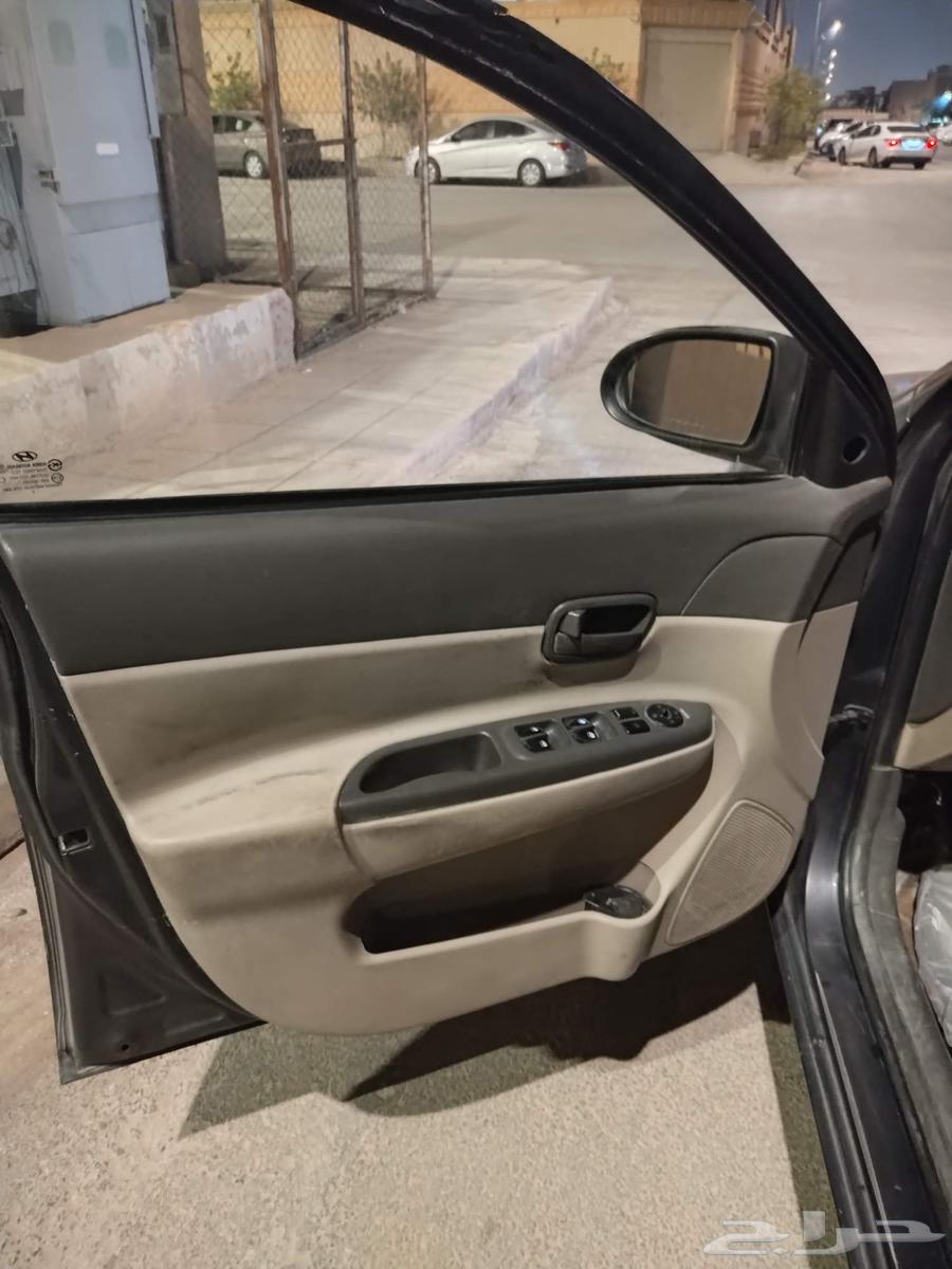 للبيع هيونداي أكسنت دبدوب موديل 201164385928541953113