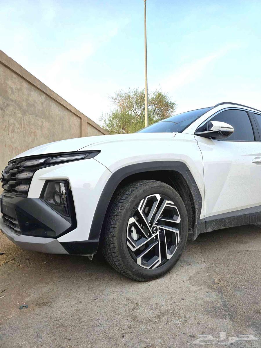 هيونداي توسان كومفرت 2025 ابيض ممشى 14 ألف 2.064380373869443112