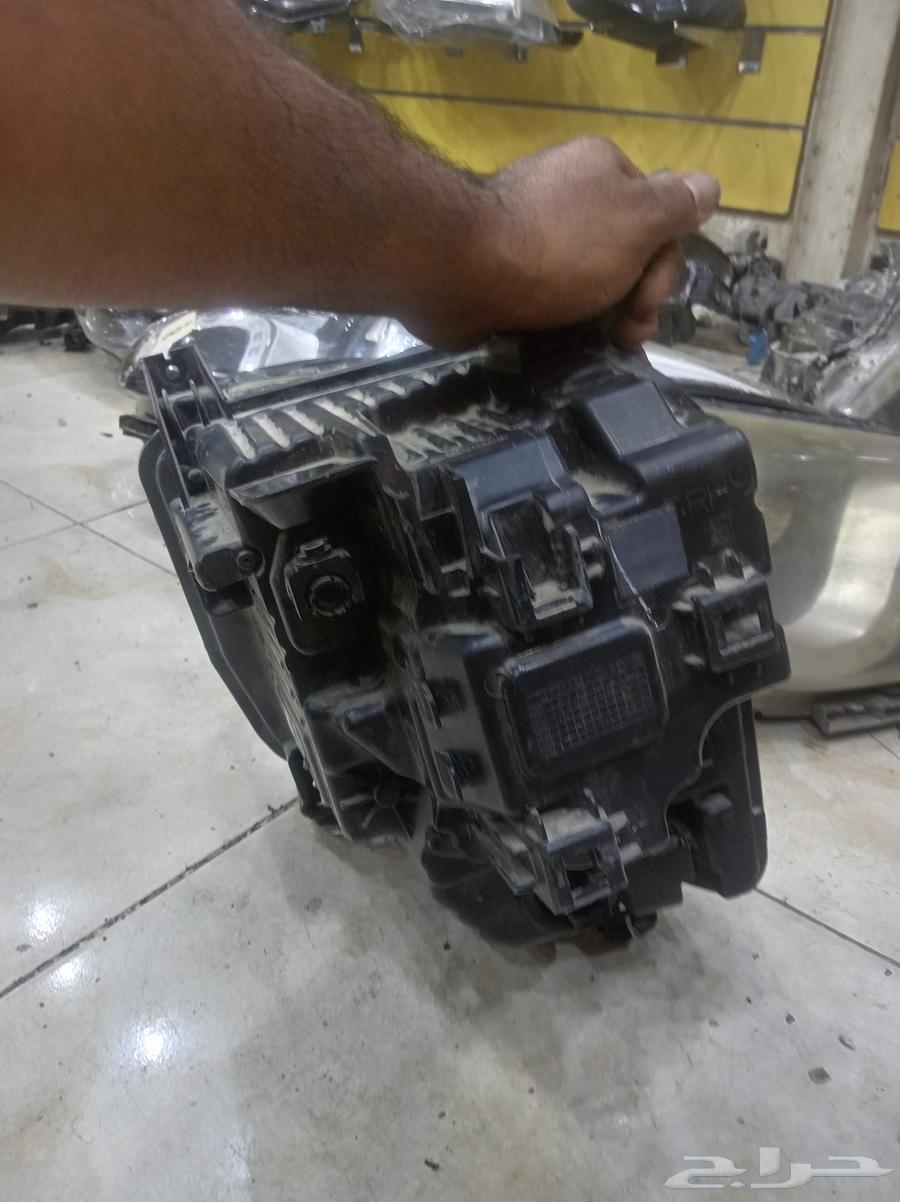 شمعه يمين شفروليه ترافيس 2023 اصلي.64386206894210112