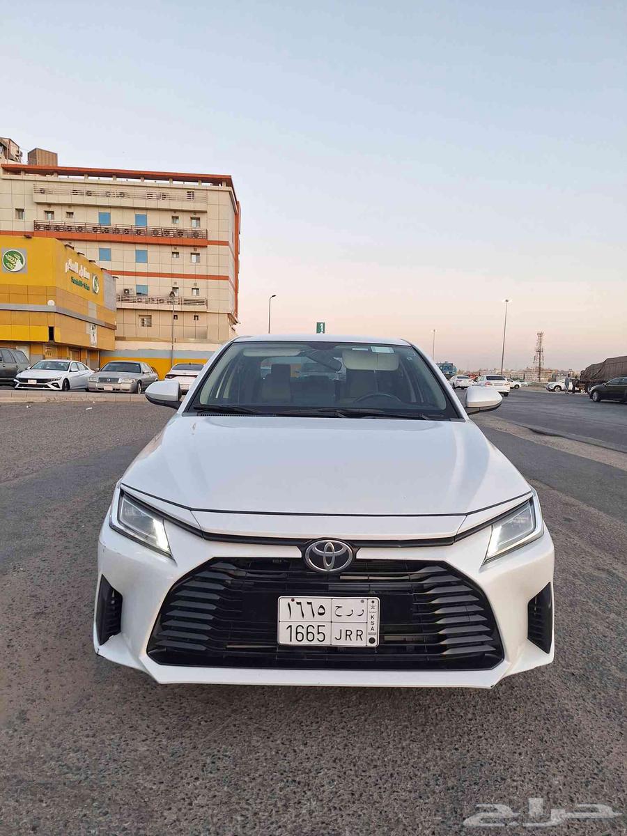 Yaris 2023 Y64393334883715110