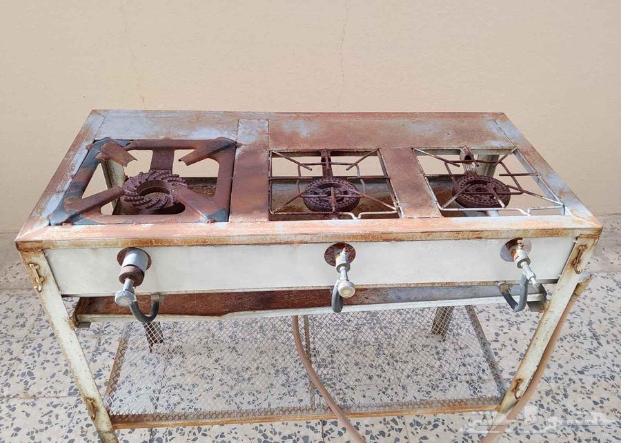 للبيع فرن حديد و صحون او (تبسي)64194481833729110