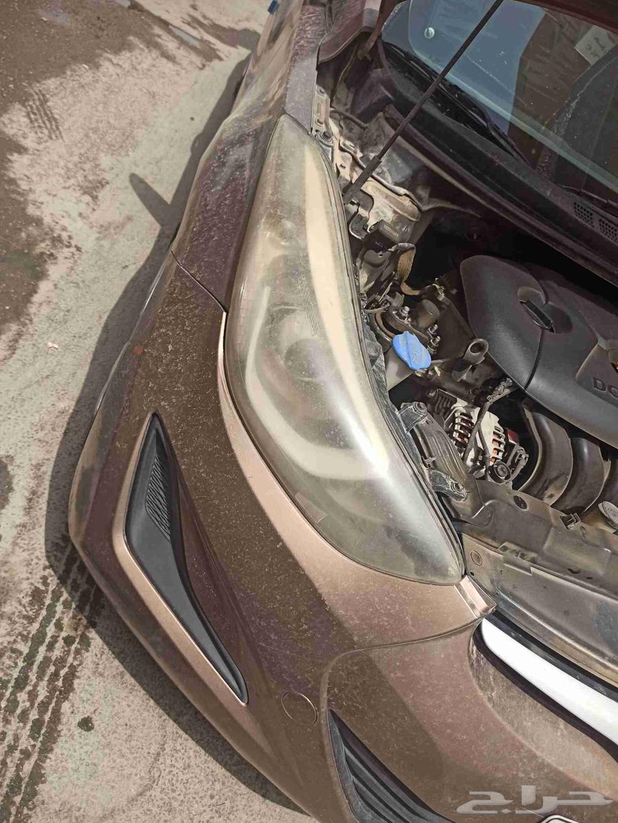 غطيات شمعات انواع السيارات ولمبات ولسطبات الخلفي64387912312065112