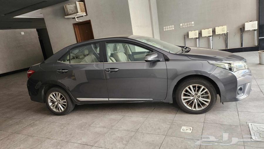 تويوتا كورولا 2015 بصمه وشاشه64391229055618110