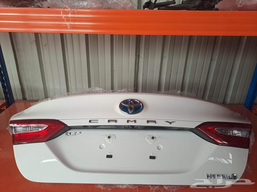 شنطه كامري ابيض عادي وكالة موديل 2018 202464386863633794110