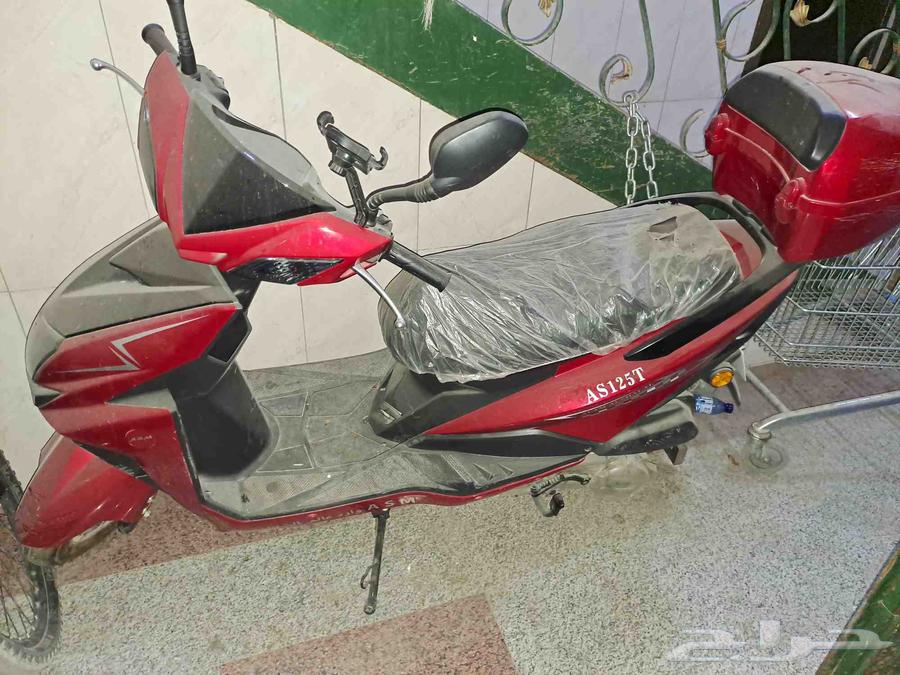 Clean scooter for sale, simple usage, moving 88864385578467971110