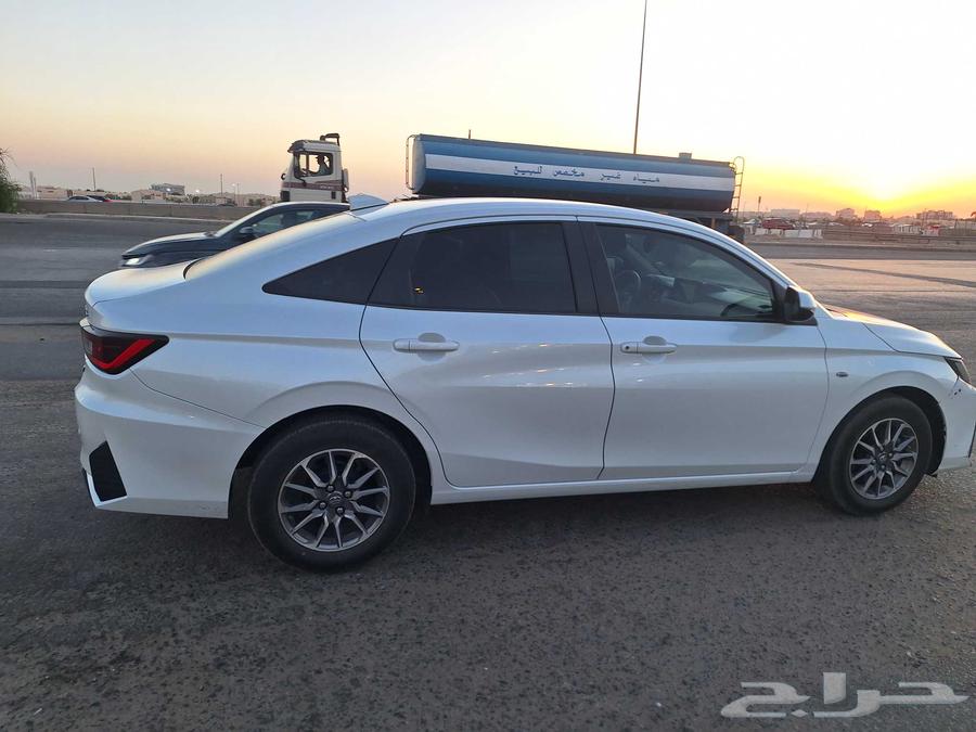 Yaris 2023 Y64393334883715114