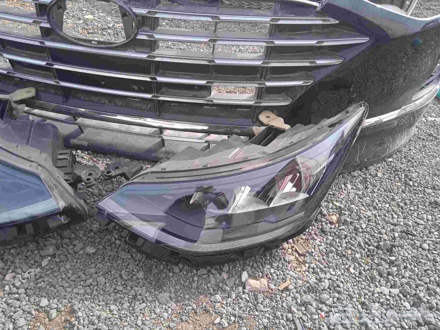 صدام وشمعات سوناتا موديل 20 21 2264386906063875112