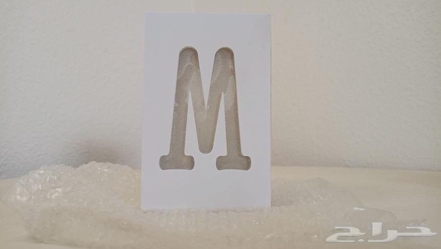 مصباح عل شكل حرف M (جديد) السعر  20 ريال بدون حجارة64189642127107110