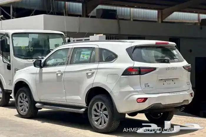 Isuzu MUX Full Option Double Cab 202464387397315073112