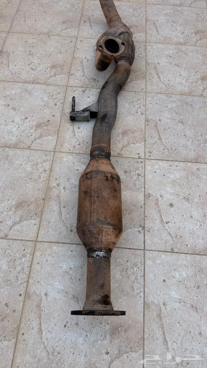 وصلة شكمان امامي كامري سته سلندر من 2002 الي 2006 مع الرصاص64386933600257110