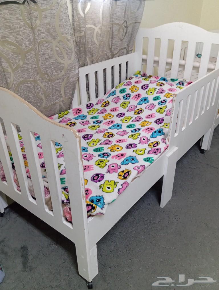 سرير أطفال عدد 2 مع الفرشة سعر السرير الواحد 80 ريال64190592081665110