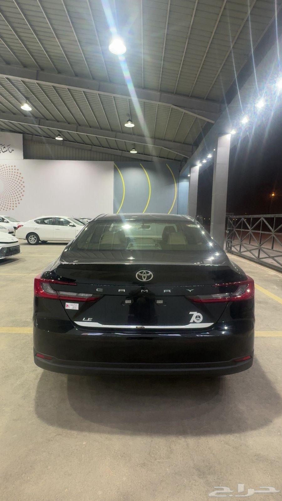 تويوتا كامري نص فل LE بنزين 202564388273785985113