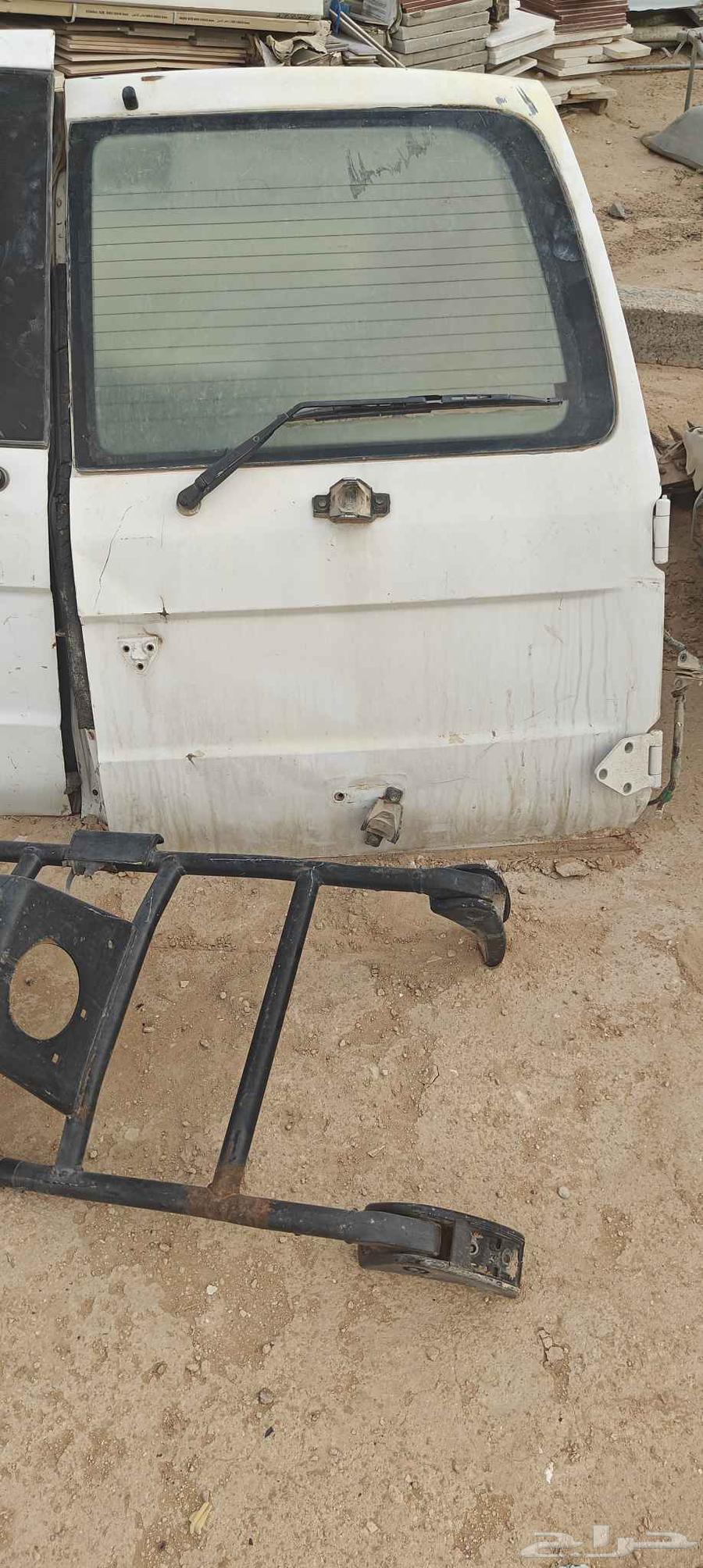 بيبان صفاق لاندكروزر بدون اغراض معها قاعدة السبير64381370134403111