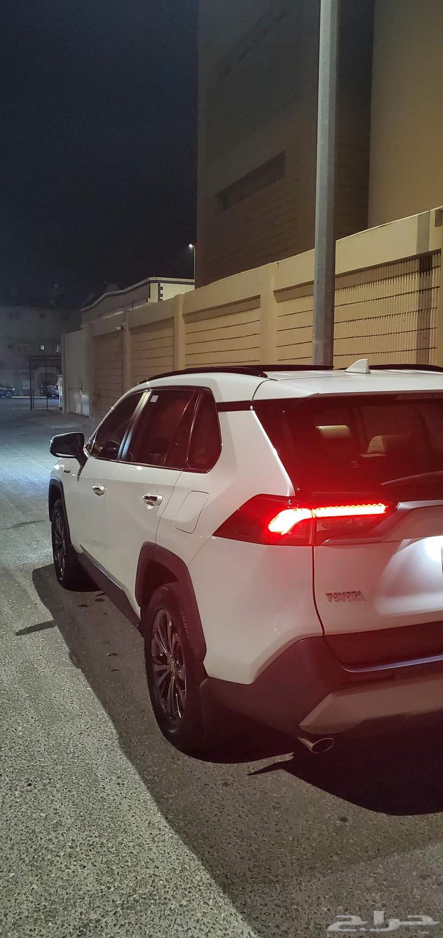 RAV4 Hybrid Full Luxury Class LTD Model 202264393210958979113