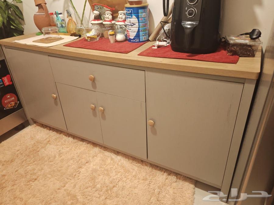 بوفية خزانه من هوم بوكس بحاله ممتازه للبيع ب200 ريال64208053663874110