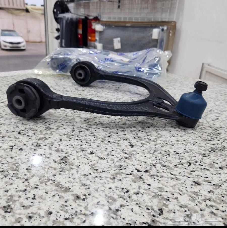 مقص أمامي فوق كرايزلر وتشارجر 2010 200564405236261762111