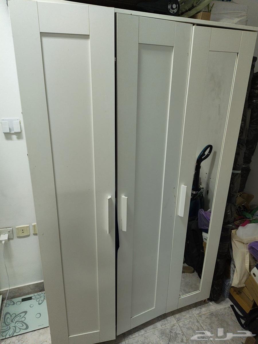 Closets for sale with two beds in good condition64227857966979111
