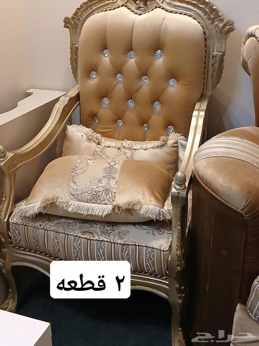 Complete sofa set with curtains and table, very clean, no defects or damages64230304055042112