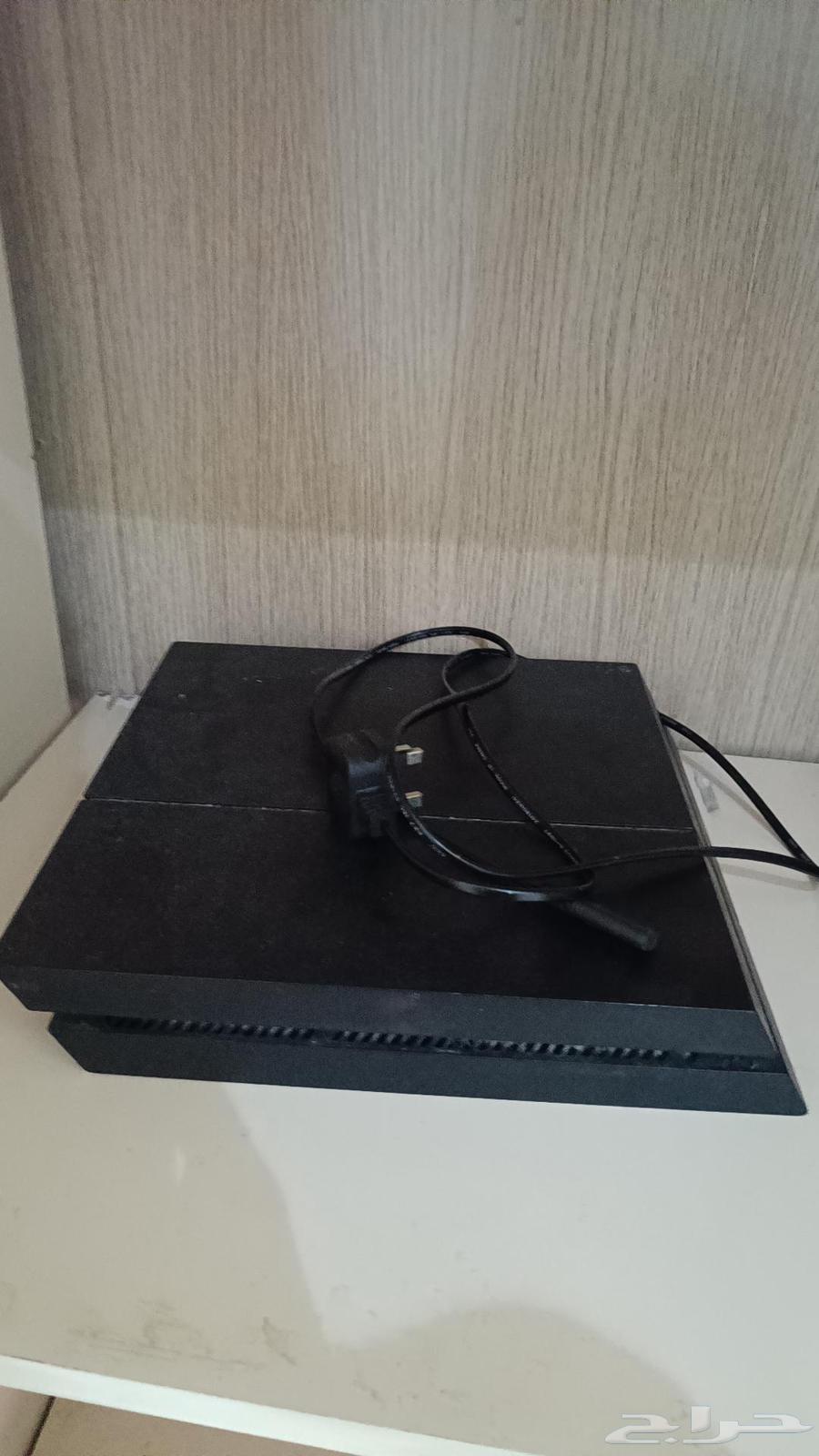 Sony Four with original controller64220483342849111