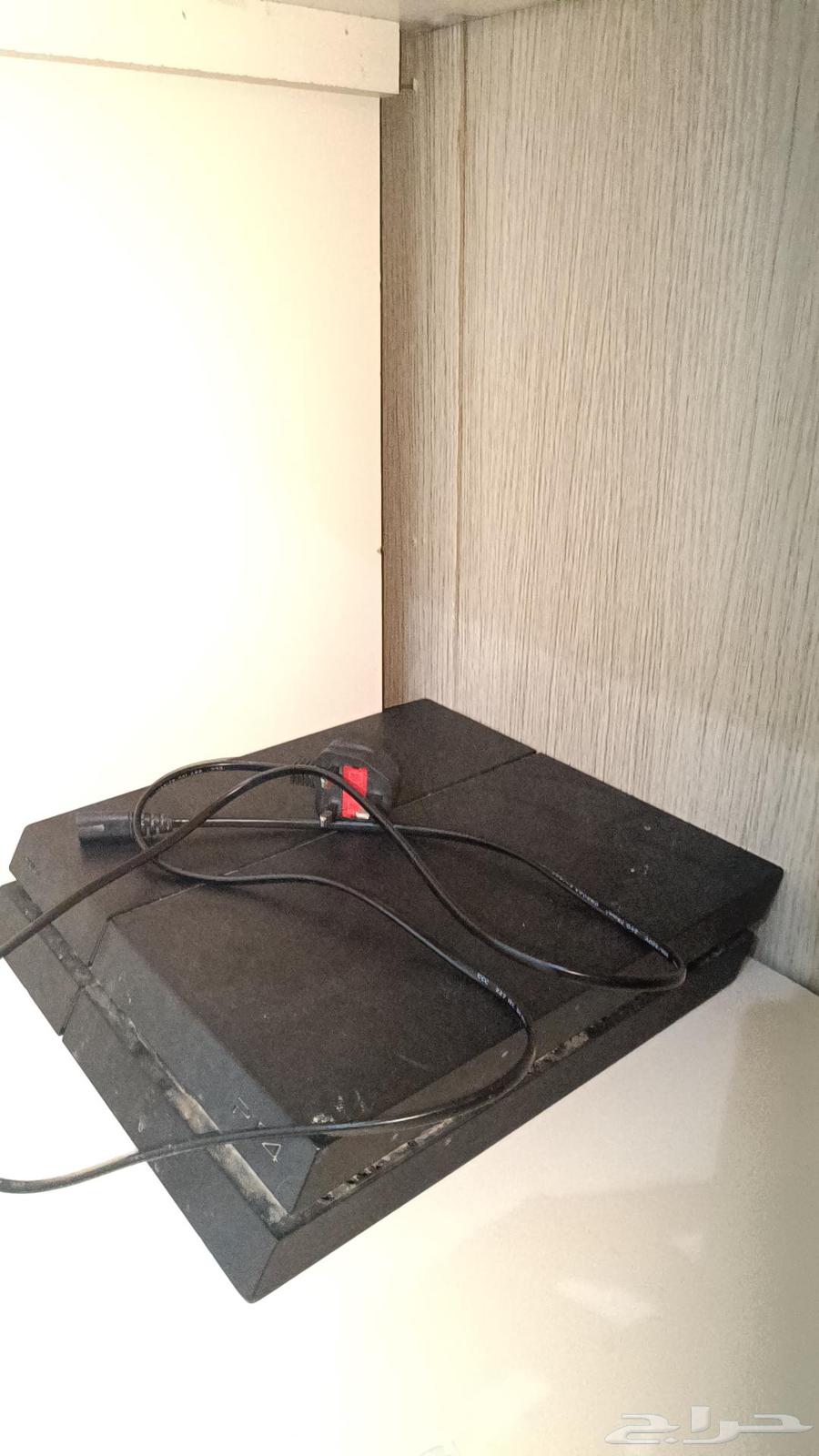 Sony Four with original controller64220483342849112