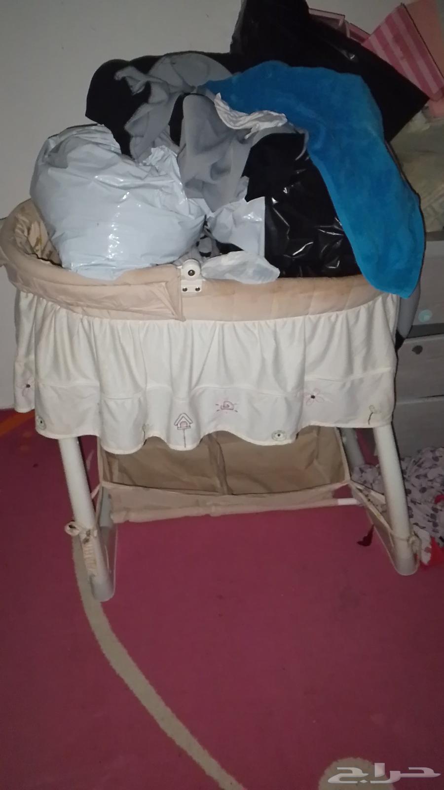 عفش بيت للبيع بحالة جيده اسعار مناسبه للي يشيلها كلها64403568796675113