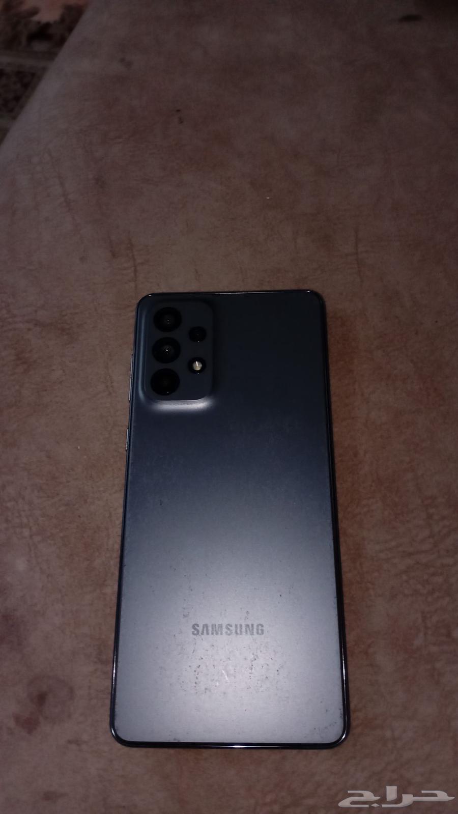 Samsung A73 phone in very good condition, screen and battery are original64224840250626111