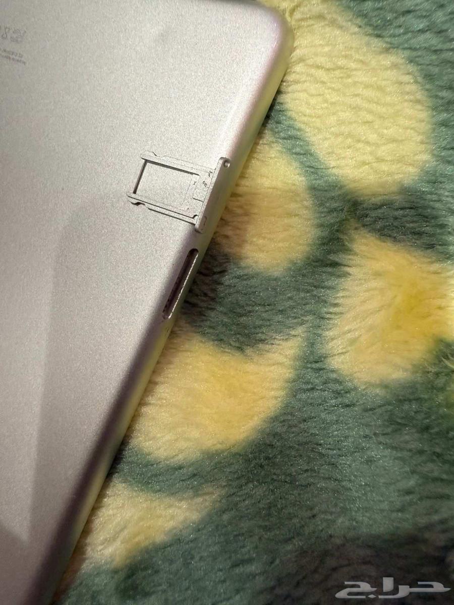 ايباد اير 2 يدعم شريحة 4G64231011472514112