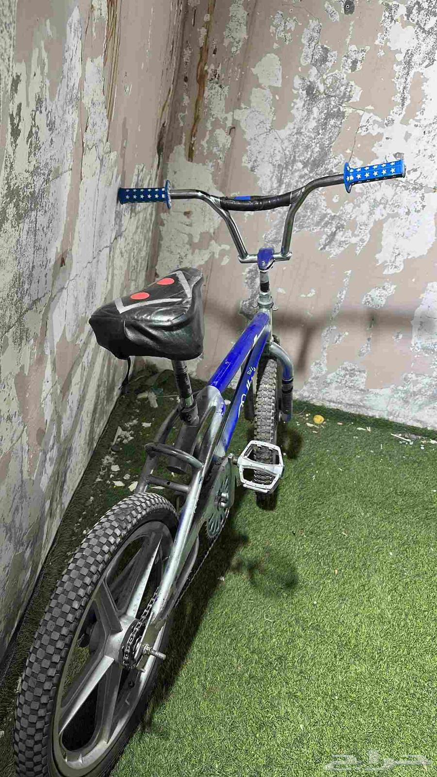 Bicycle for sale, ready to ride immediately, price 100, the bicycle has no issues64207160682114111