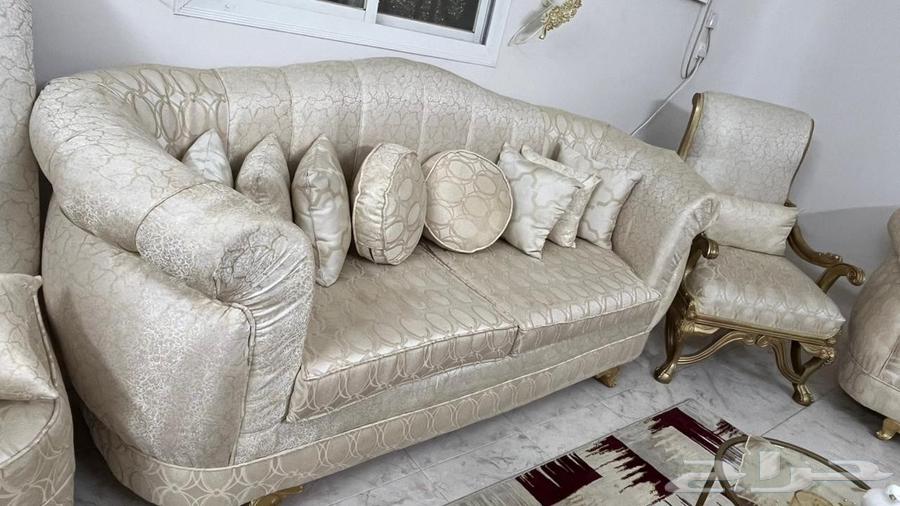 كنب مستعمل للبيع 2ستائر 22 قطعة وسائد وقطعة سجاد200في30064231652085890110