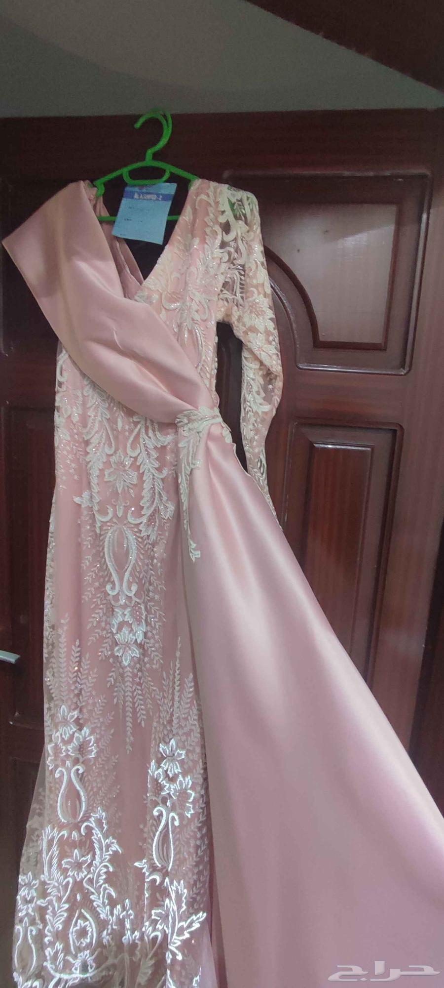 فستان جديد لبس مرة واحده فقط64212760270210111