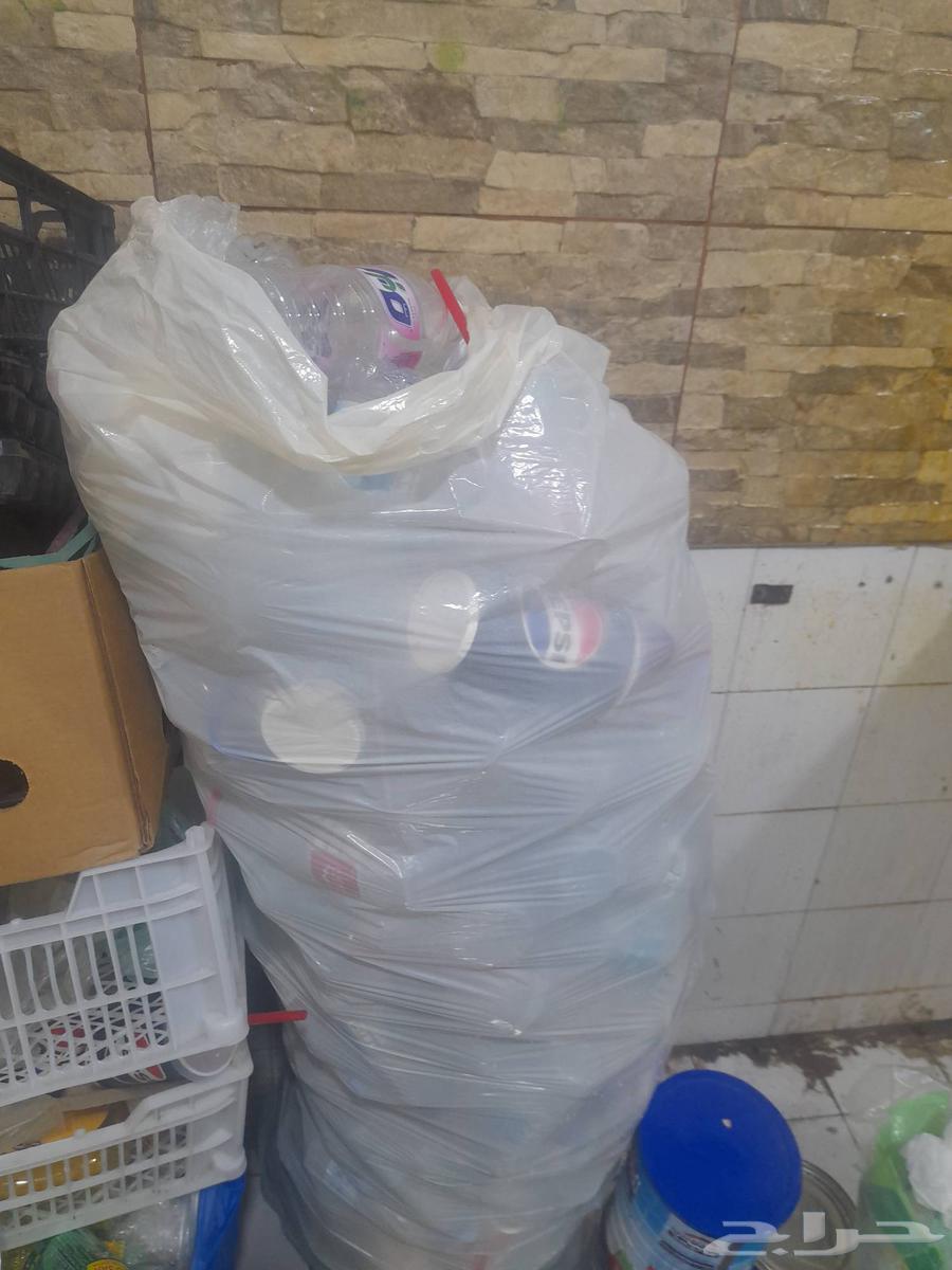 علب بلاستيك ومعدنية للبيع64231476994689110