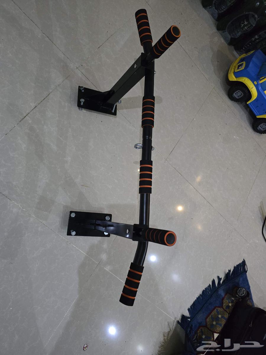 عقله جدارية pull up bar جديده لم تستخدم64212144067203111