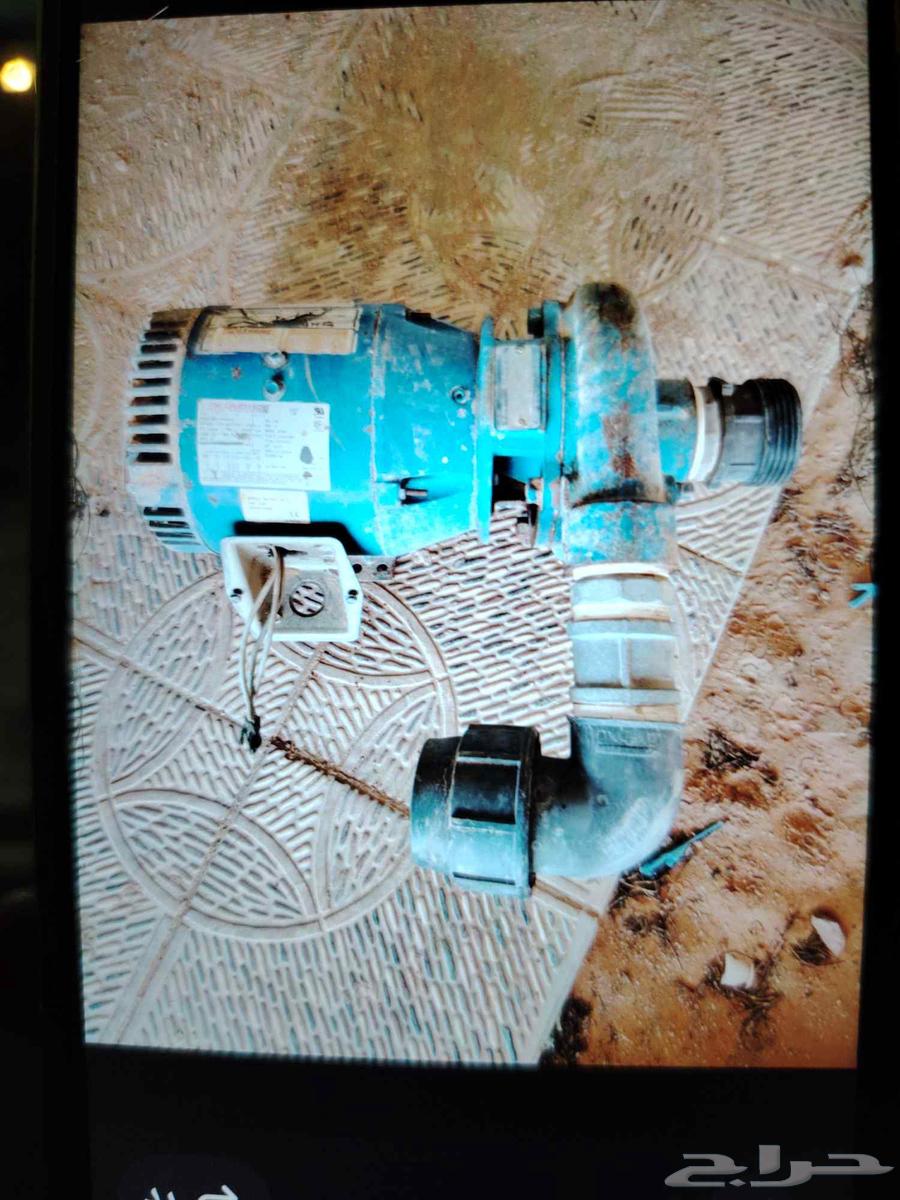 للبيع مضخة ودفاعة وكيلهن سمنان64225996440835112