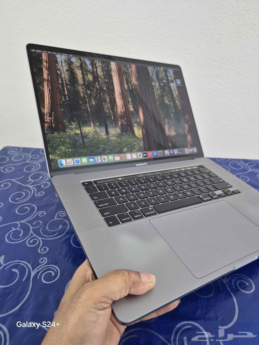 Apple MacBook Pro A1990 (15 ) Core i9 Hexa Core  2.9 GHz64214232820609110