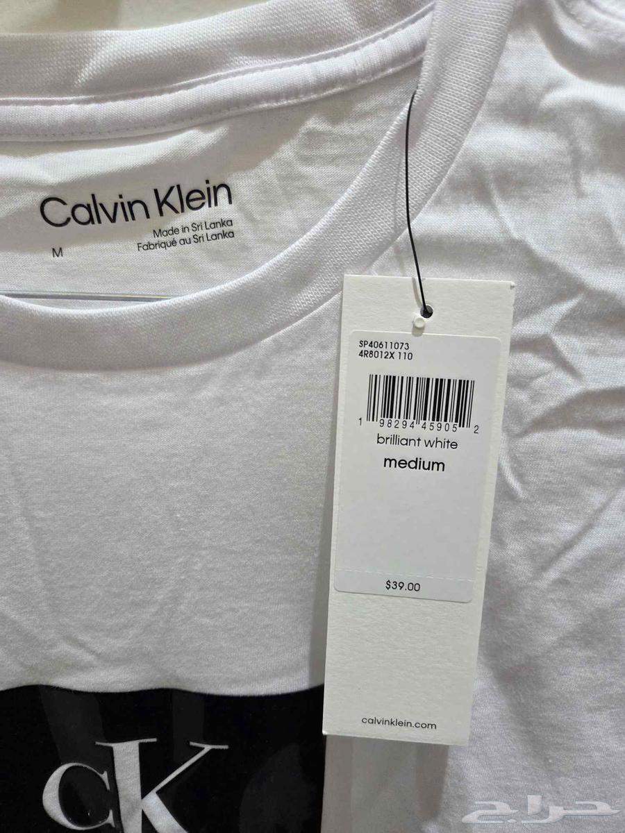 تيشيرت كالفن كلاين Calvin Klein جديد64204942247553112