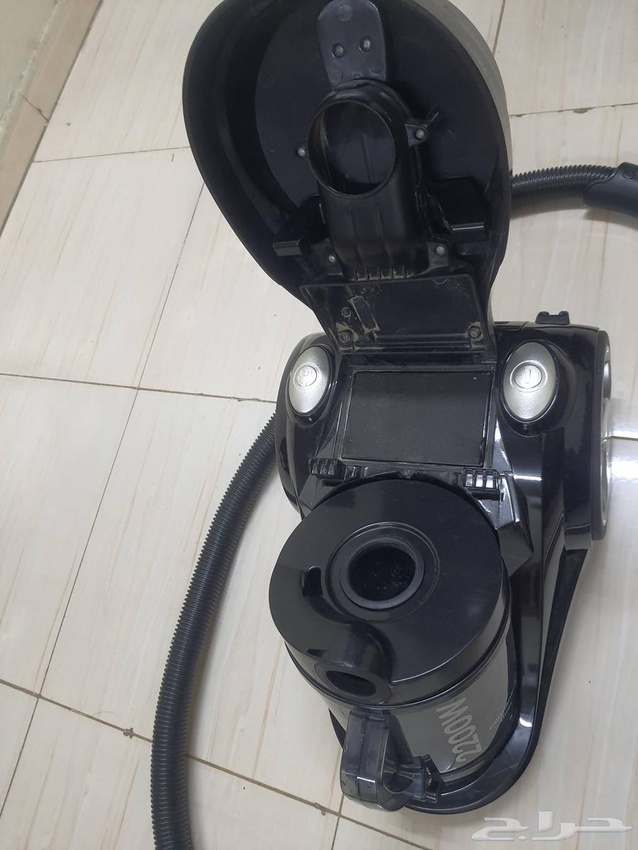 مكنسة كنود 2200 واط شبه جديده للبيع بالدمام64228558428673112