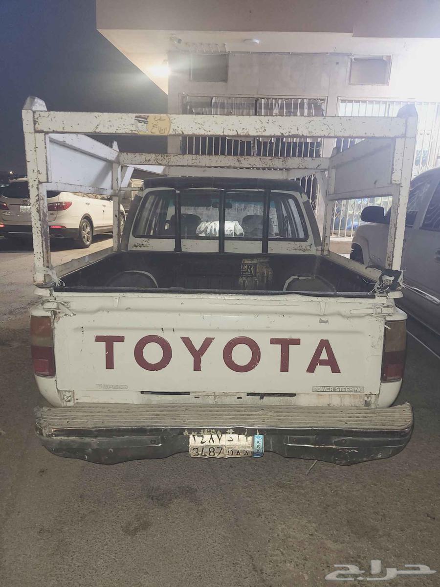 Toyota Hilux 1991 model, clean Gmarten, for sale as scrap64408104650883112