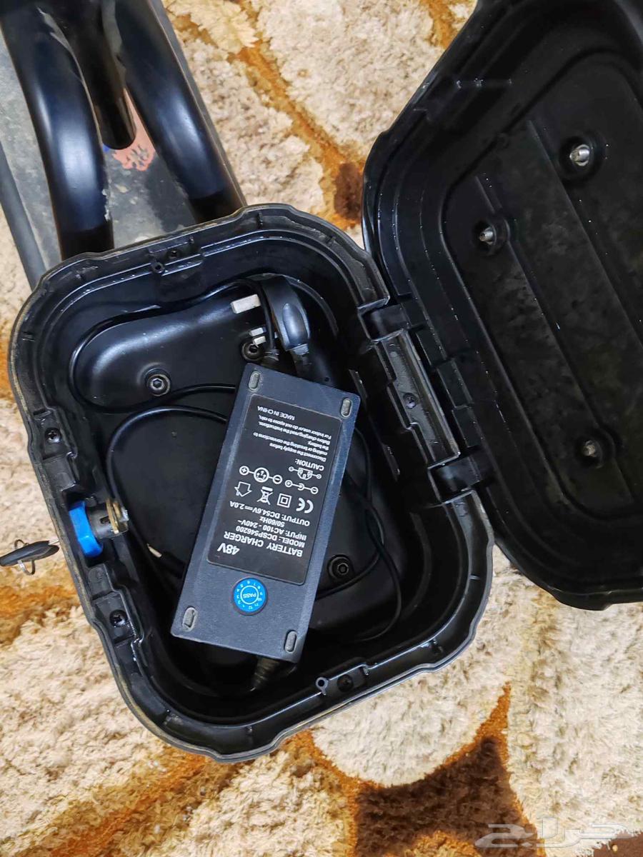 Semi-new scooter used for only 20 days64227178473986110