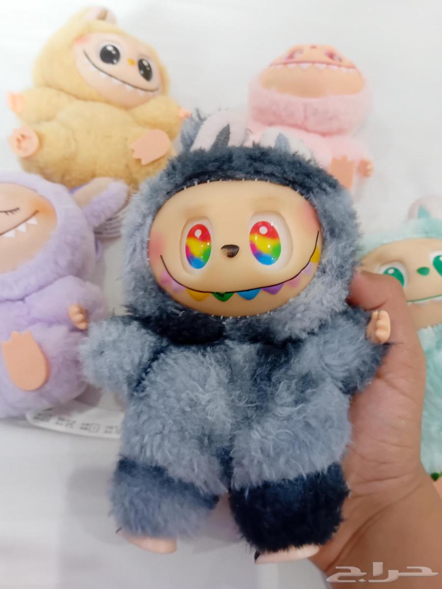 عندي كمية قليله من الابوبو . الألوان اسود وردي بنفسجي اصفر ا64216824203777112