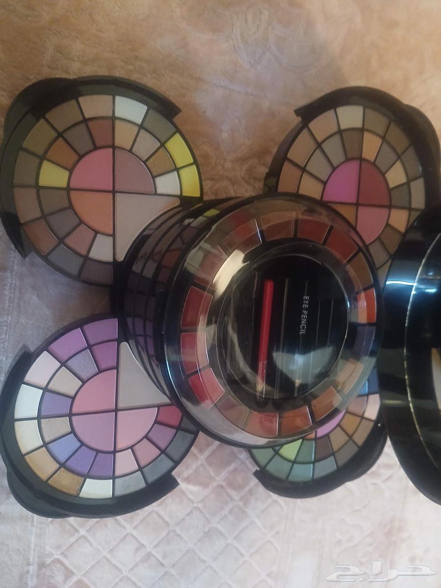 ميك اب جديد للبيع64221262965889112