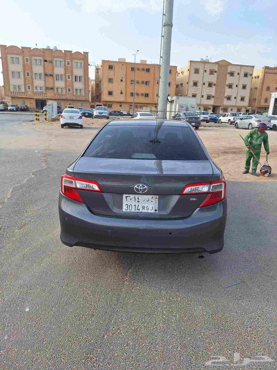 للبيع كامري 201564398270217345111
