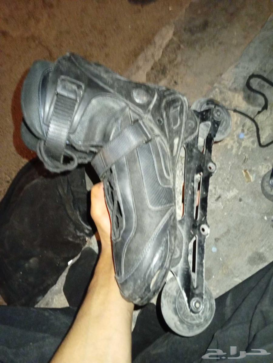 للبيع سكياتات اثنين واحد مستعمل و الثاني جديد استعمال خفيف64225005013379113