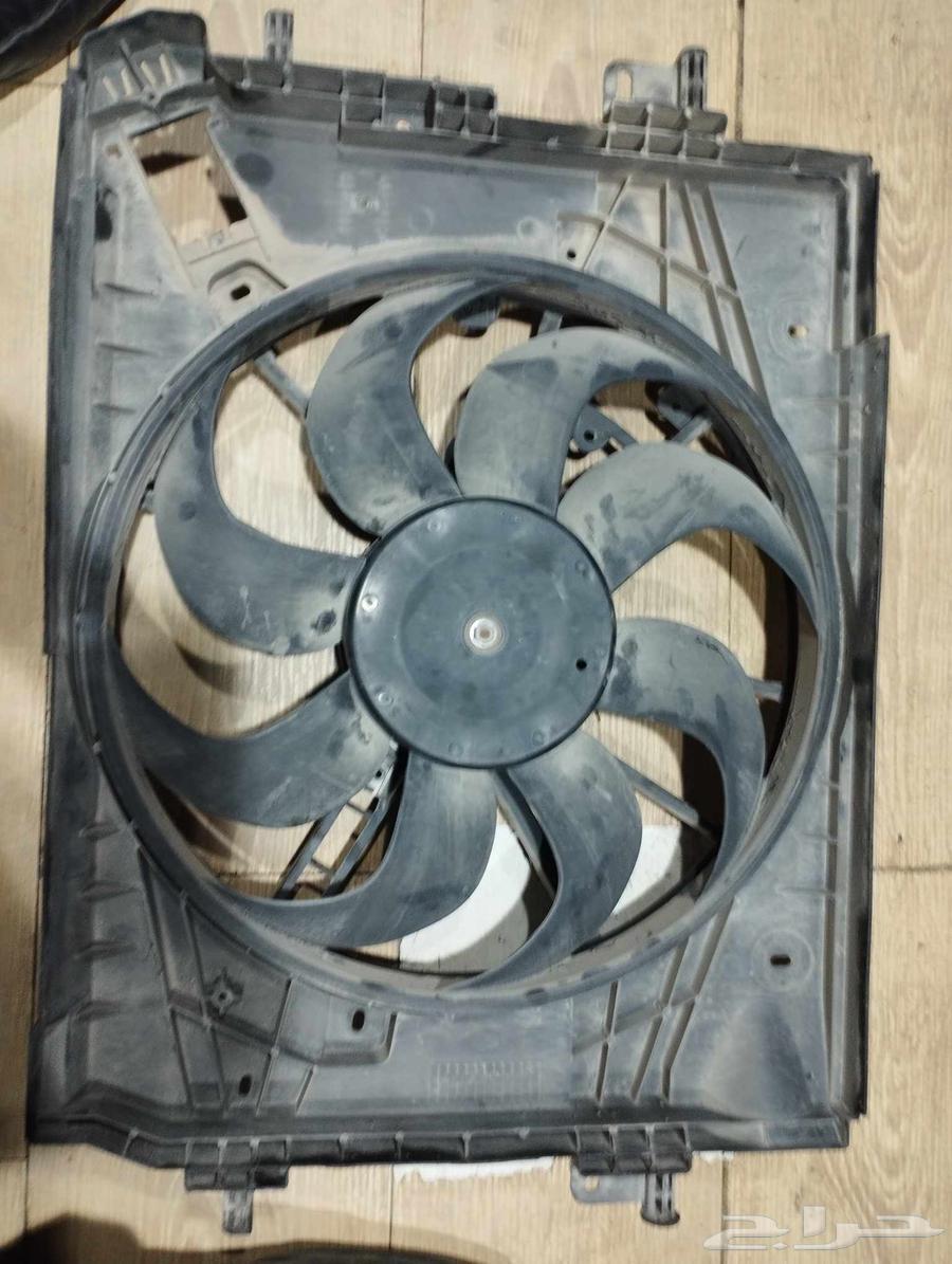 مروحة تبريد رديتر رينو داستر الاصلية64399856591490111