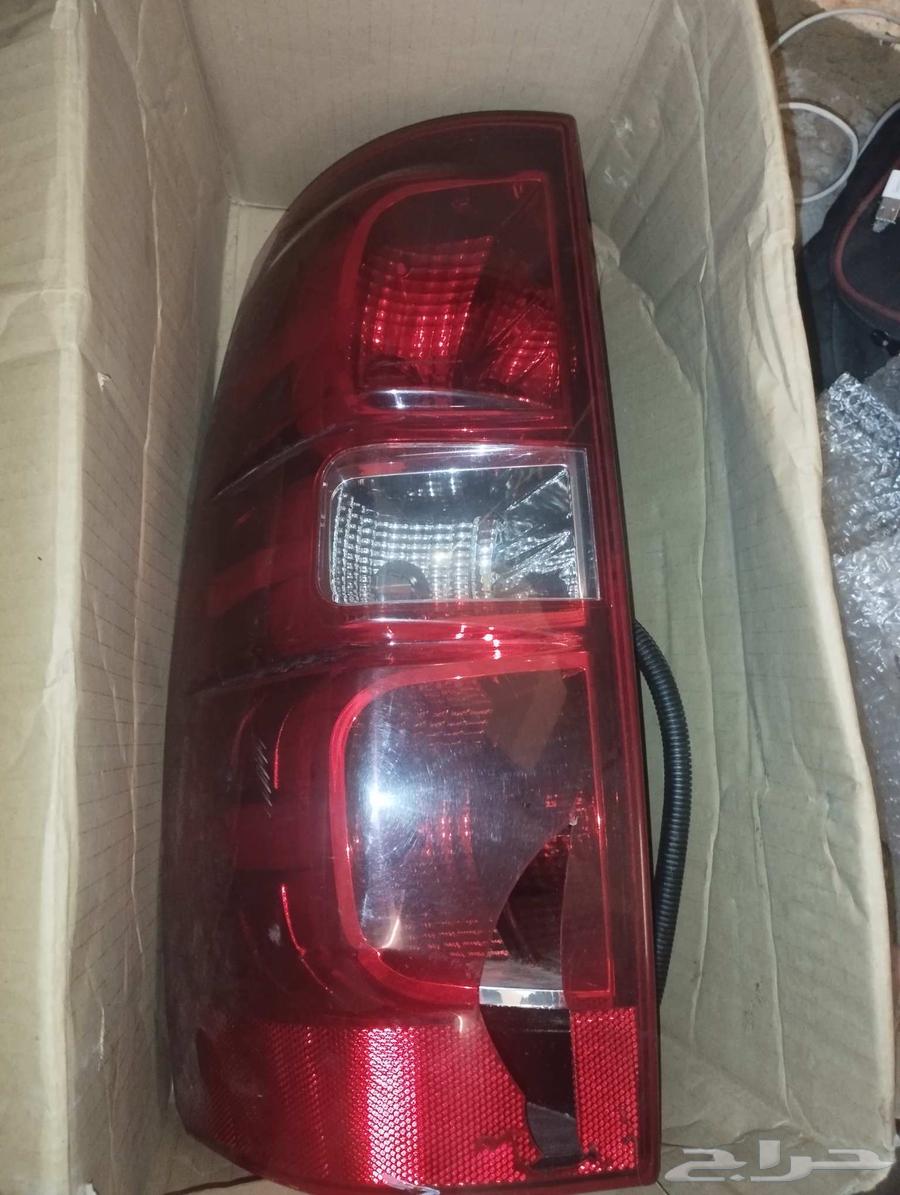 Rear left side step for 2008 Tahoe slightly broken64397033289346111