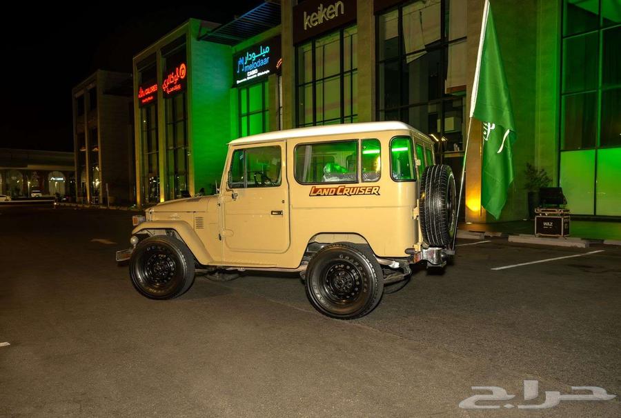 جيب موديل 8464397325413506110